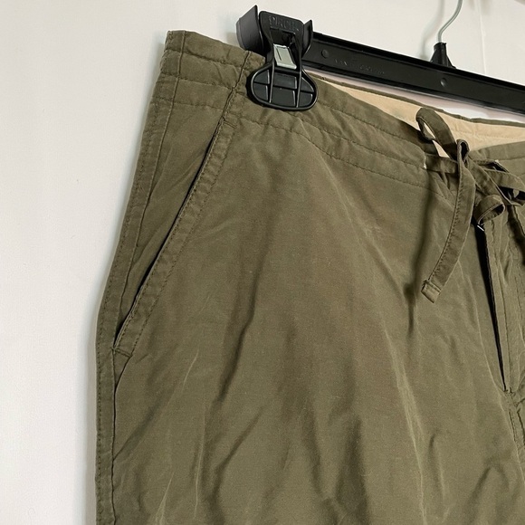 Columbia/ Women's Olive Green Drawstring Capris Crop Pants - Picture 5 of 13